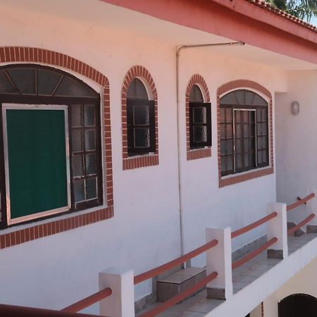 Suites Libertah Peruíbe Buitenkant foto
